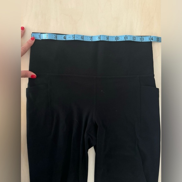 Athleta Salutation Stash flare pant black Medium - Picture 5 of 9